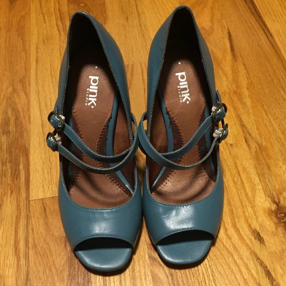 Excellent condition shoes - Picture 6 of 6